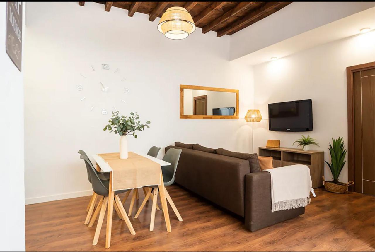 Rustic & Nice Apartment In Malaga Center Εξωτερικό φωτογραφία